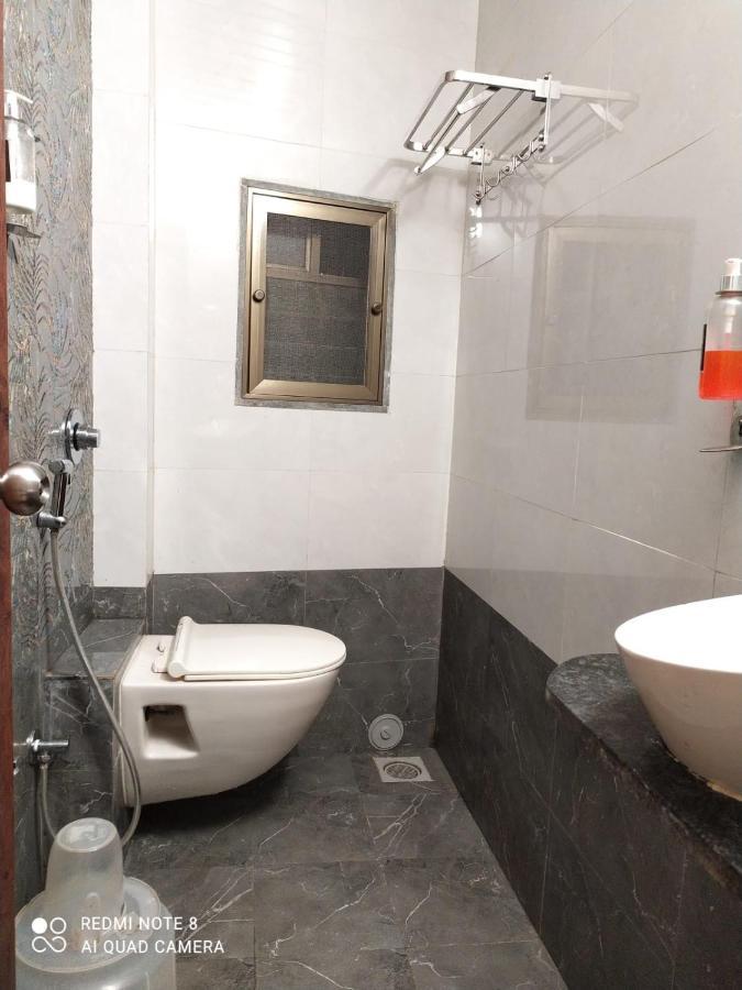 U Life Hotel Мумбаї Екстер'єр фото