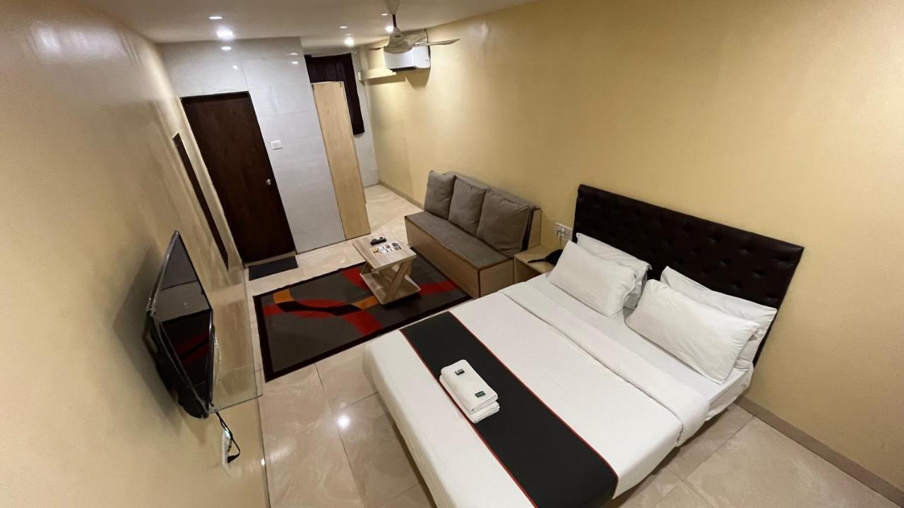 U Life Hotel Мумбаї Екстер'єр фото